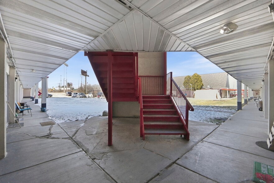 More Photos Of 3527 W Coliseum Blvd, Fort Wayne Hotel For Sale