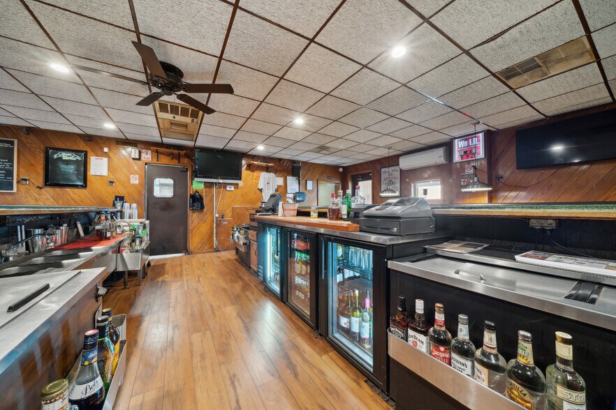 More Photos Of 1769 E National Pike, Scenery Hill Restaurant For Sale
