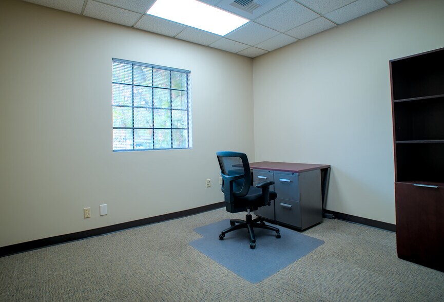 More Photos Of 1611 E 4th St, Santa Ana Loft Creative Space For Lease