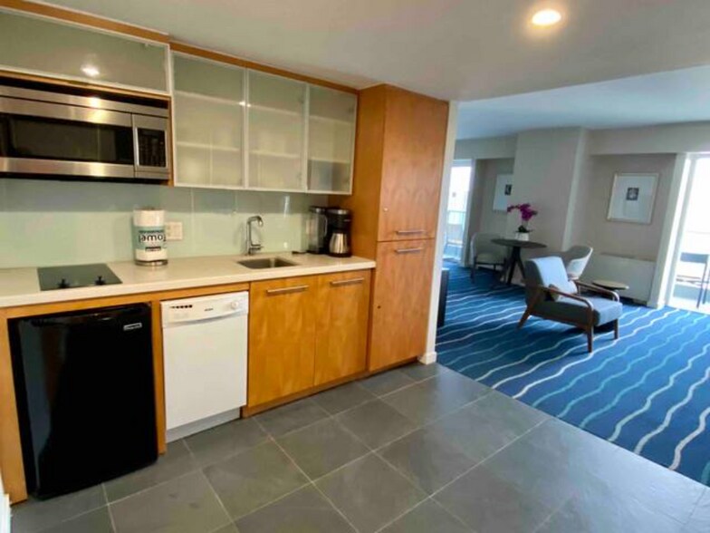 More Photos Of 410 Atkinson Dr, Honolulu Hotel For Lease