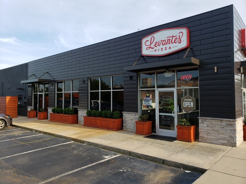 More Photos Of 10403 Park Rd, Charlotte Unknown For Lease