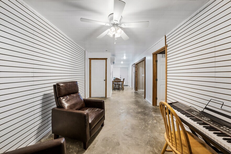 More Photos Of 8505 W Interstate Highway 30, Cumby Specialty For Sale