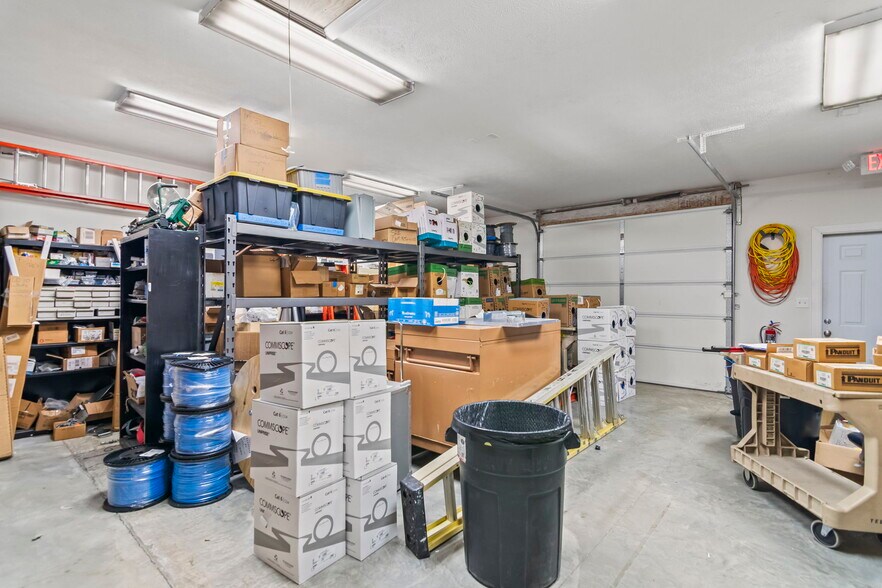 More Photos Of 3901 Pintail Dr, Springfield Office For Sale