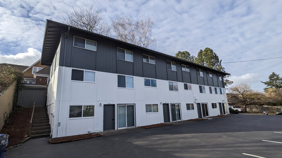 More Photos Of 4405-4425 SE 15th Ave, Portland Apartments For Sale