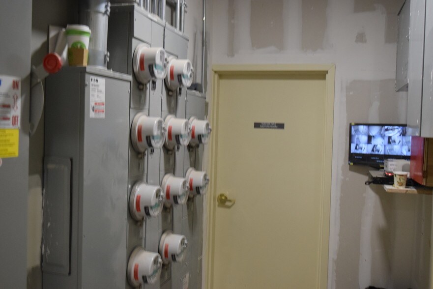 More Photos Of 1072 University Ave, Bronx Apartments For Sale