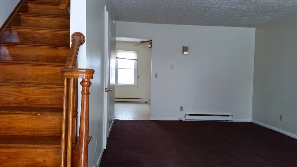 More Photos Of 3 Janes St, Jeffersonville Multifamily For Sale