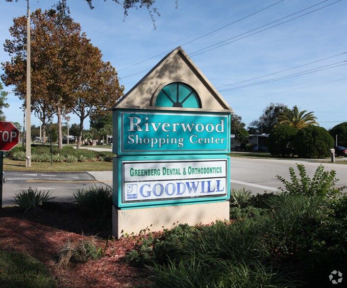 More Photos Of 4011-4031 S Nova Rd, Port Orange General Retail For Lease