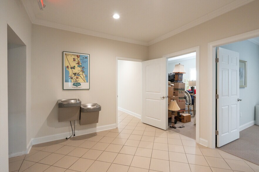 More Photos Of 49 Shores Blvd, Saint Augustine Office For Sale