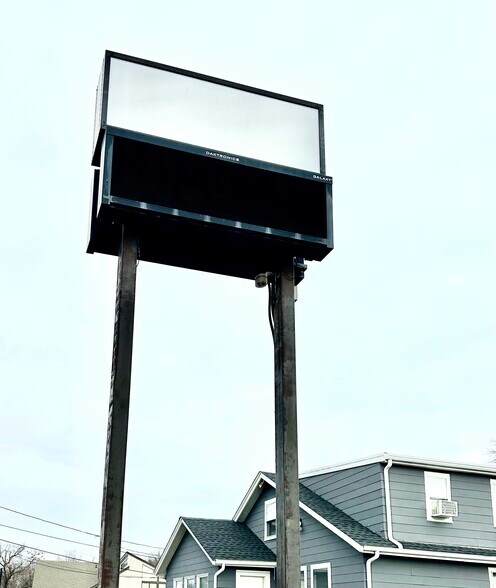 Primary Photo Of 17 Lark Ave, Saugus Office For Lease