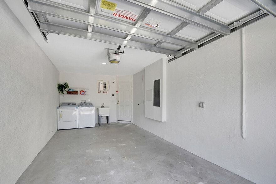 More Photos Of 3871 Patio Ct, Lake Worth Apartments For Sale