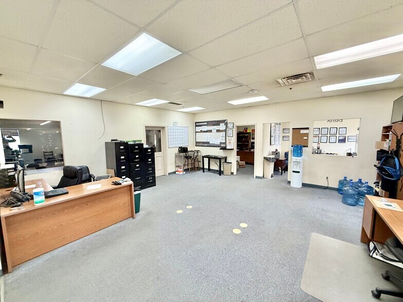 More Photos Of 12045 6300 Rd, Montrose Flex For Lease