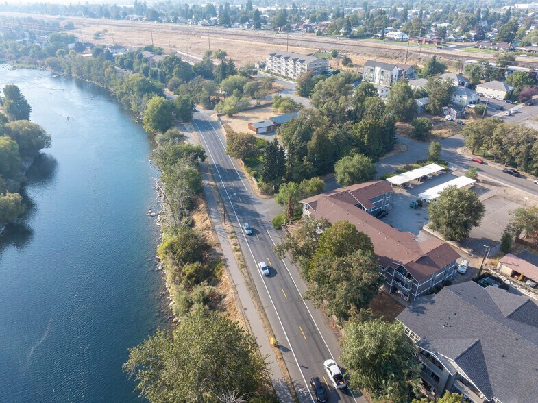 More Photos Of 3001 E Upriver Dr, Spokane Apartments For Sale