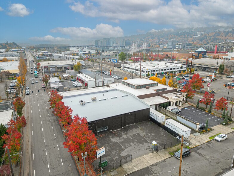Primary Photo Of 480 SE Market St, Portland Distribution For Sale