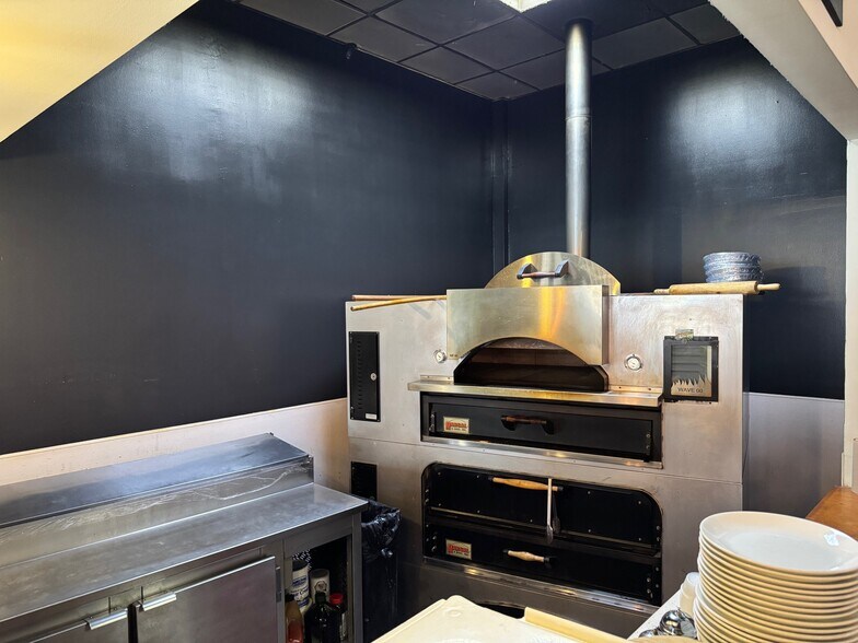 More Photos Of 1079 US Highway 22, Mountainside Restaurant For Sale