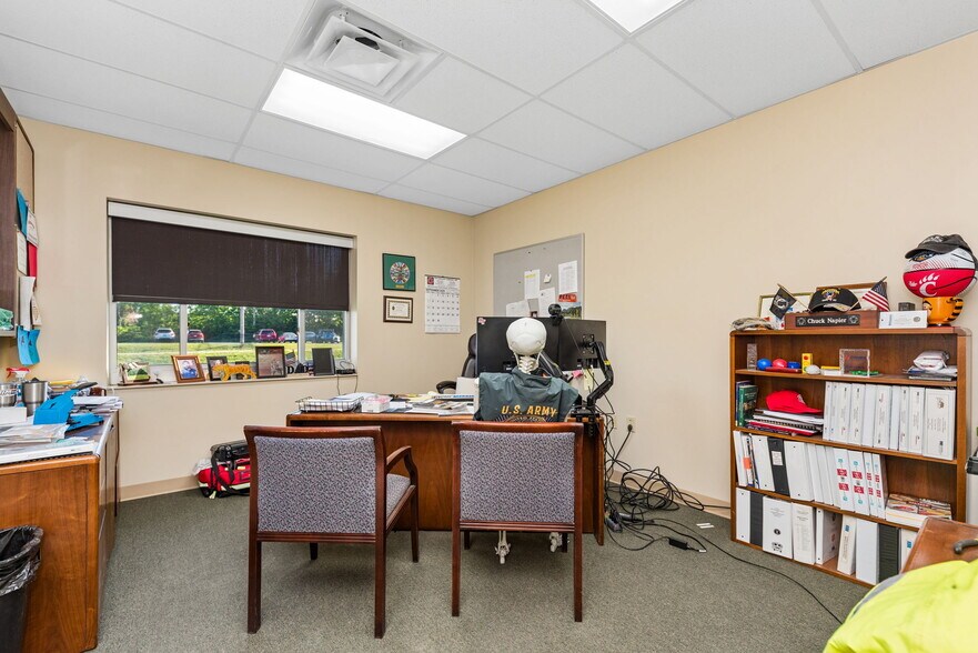 More Photos Of 675 W Plane St, Bethel Freestanding For Sale