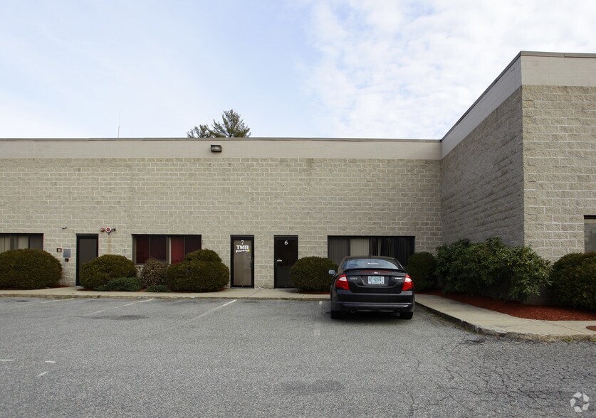 More Photos Of 40 Lowell Rd, Salem Light Distribution For Lease