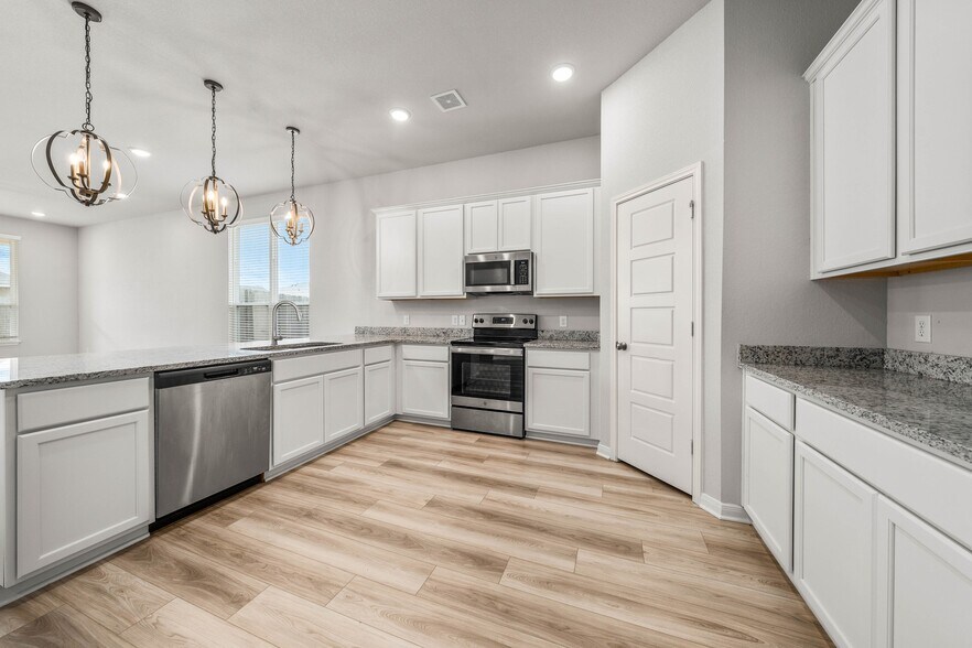 More Photos Of 4020 Centerfire, Waco Apartments For Sale