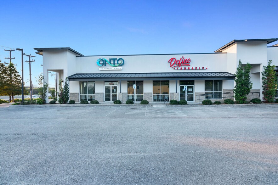 More Photos Of 23103 W Interstate 10, San Antonio Storefront Retail Office For Sale