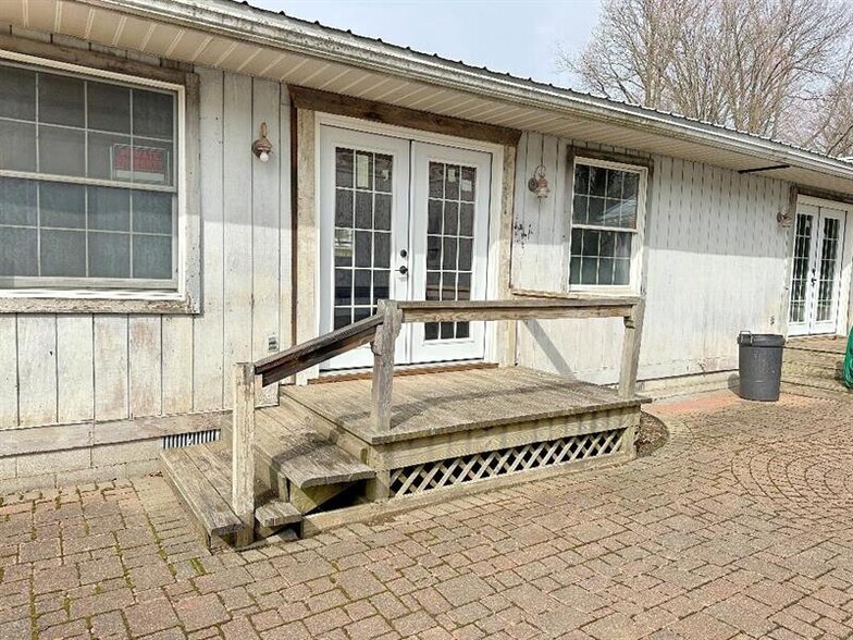 More Photos Of 1007 Leesburg Station Rd, Mercer Storefront Retail Office For Lease