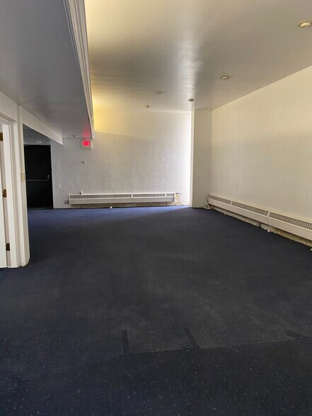 More Photos Of 415 Chartiers Ave, Carnegie Office For Sale