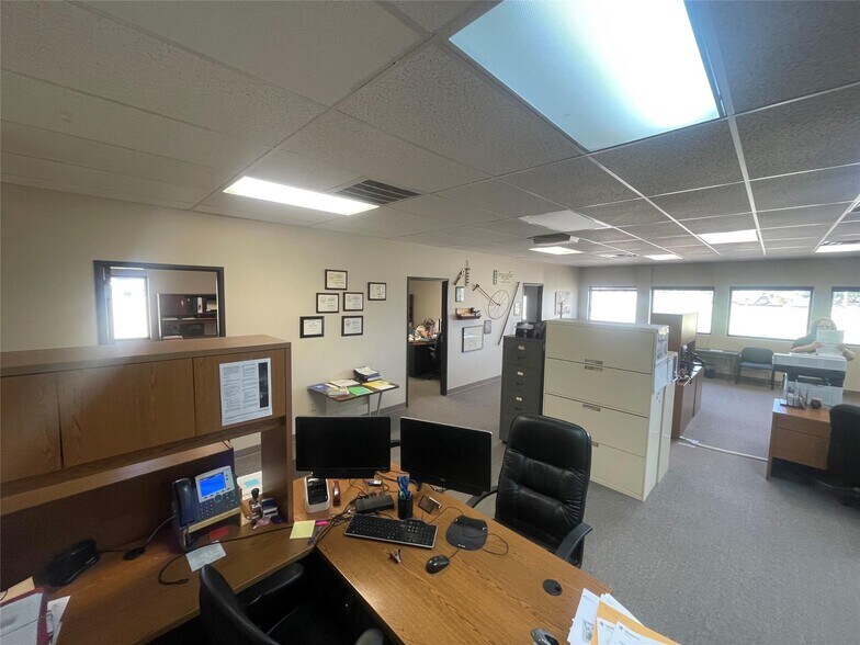 More Photos Of 3428 Interstate 20, Stanton Office For Sale