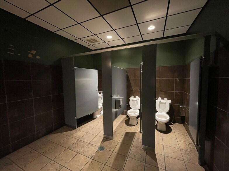 More Photos Of 1209-1279 Main St, Imperial General Retail For Lease