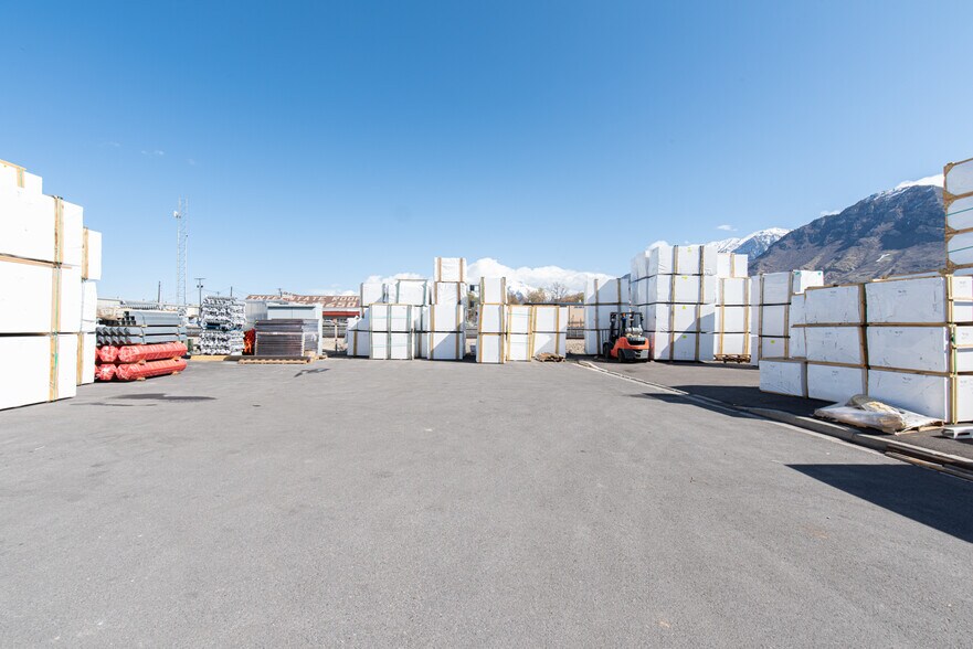 More Photos Of 701 S 100 E, Provo Manufacturing For Lease