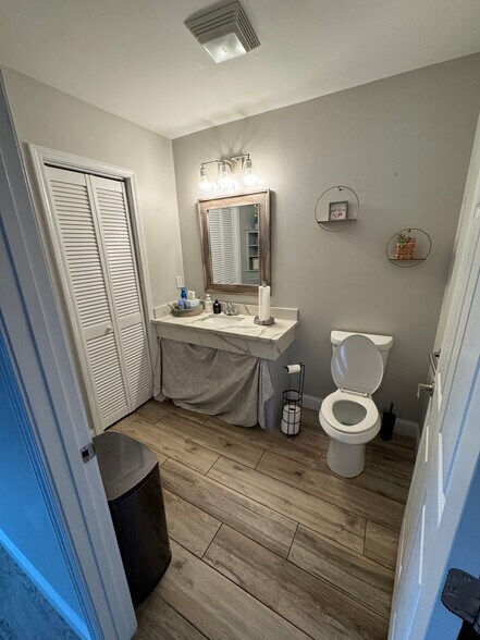 More Photos Of 1245 Alpharetta St, Roswell Medical For Sale