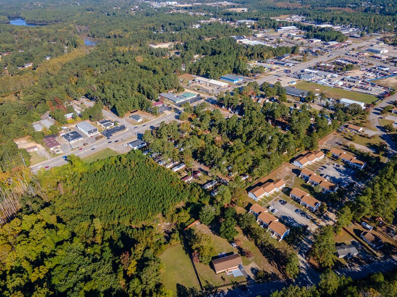 More Photos Of 1800 - 1802 Pamalee Dr, Fayetteville Manufactured Housing Mobile Home Park For Sale