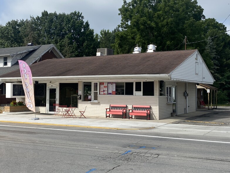 Primary Photo Of 195 Sandusky St, Plymouth Restaurant For Sale