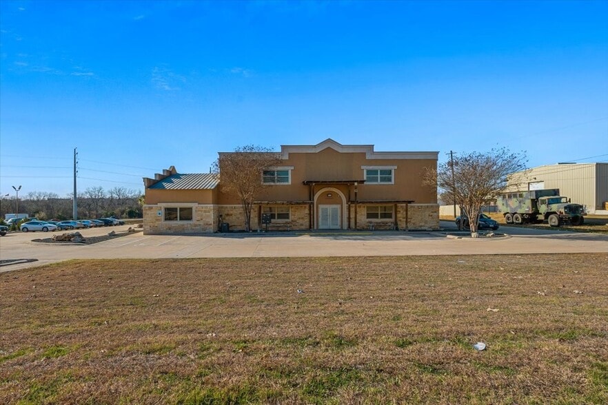 More Photos Of 13400 Immanuel Rd, Pflugerville Office For Sale