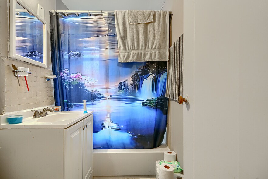 More Photos Of 1118 46th St NE, Washington Apartments For Sale