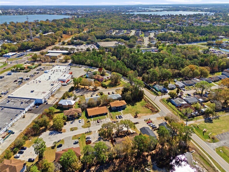 More Photos Of 2300 W Cannon Ter NW, Winter Haven Apartments For Sale