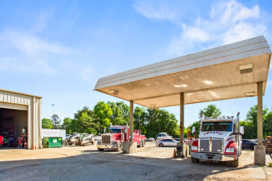 More Photos Of 4780 Old Dixie Hwy, Forest Park Manufacturing For Lease