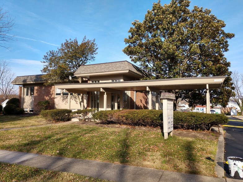 More Photos Of 321 Prince George St, Laurel Medical For Sale