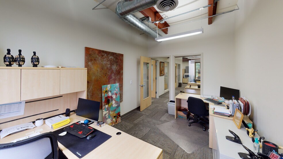 More Photos Of 711 6th Ave N, Seattle Office For Lease
