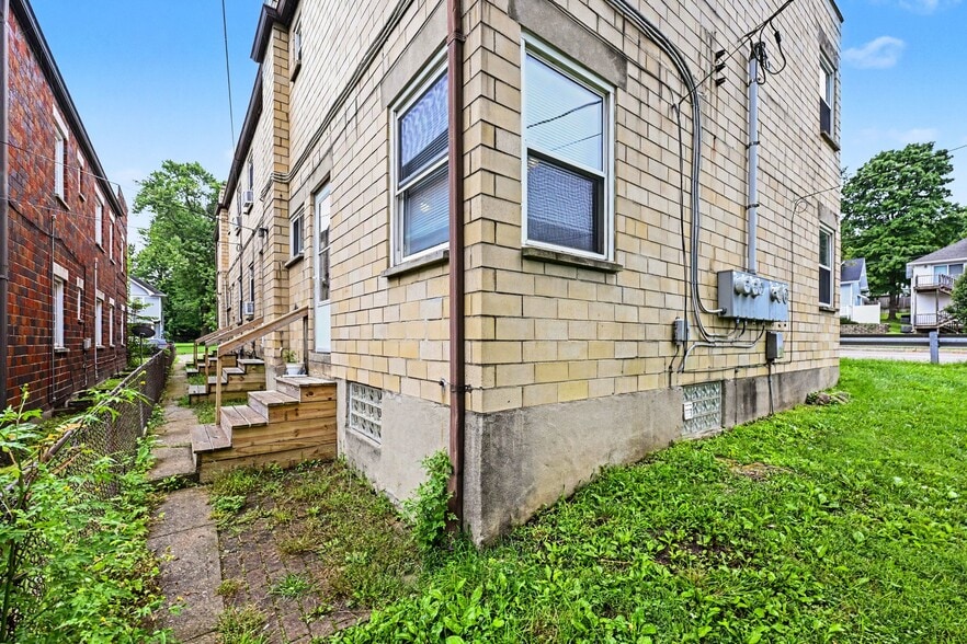 More Photos Of 2436-2442 S Dixie Dr, Kettering Apartments For Sale