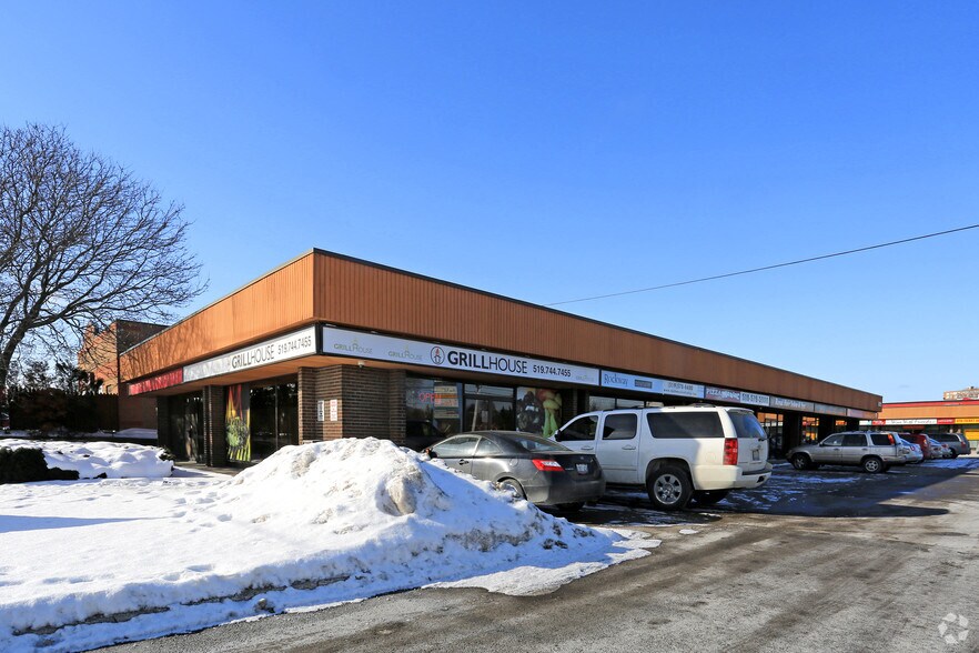More Photos Of 825 Weber St E, Kitchener General Retail For Lease