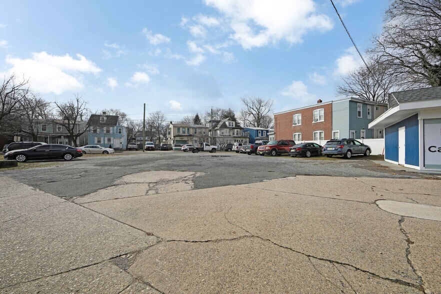 More Photos Of 201 S Broadway, Gloucester City Restaurant For Sale