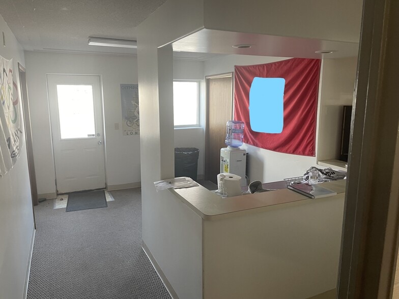 More Photos Of 633 N Morton St, Bloomington Research And Development For Lease