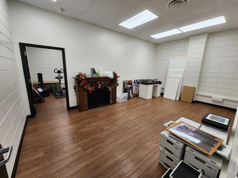 More Photos Of 501 Howell Rd, Greenville Office For Lease