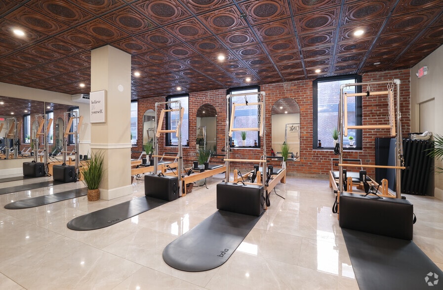 More Photos Of 58 Pulaski St, Peabody Unknown For Lease