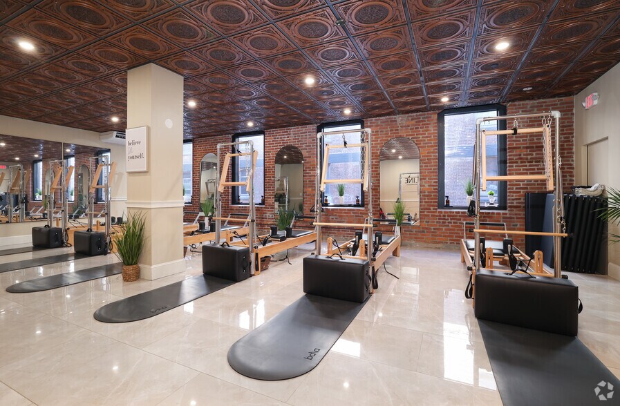 More Photos Of 58 Pulaski St, Peabody Unknown For Lease