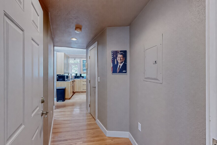 More Photos Of 139 N Grand Ave, Pullman Apartments For Sale