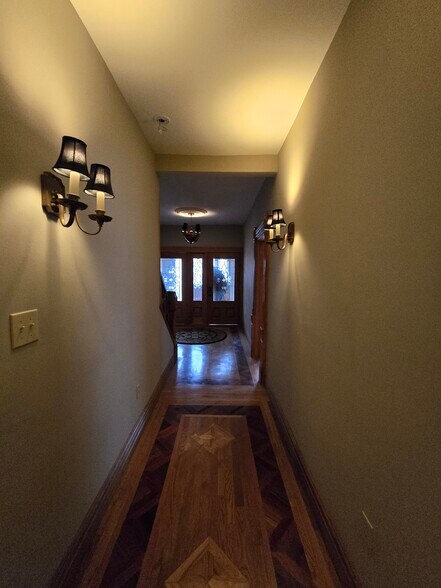More Photos Of 813 W Berry St, Fort Wayne Apartments For Sale