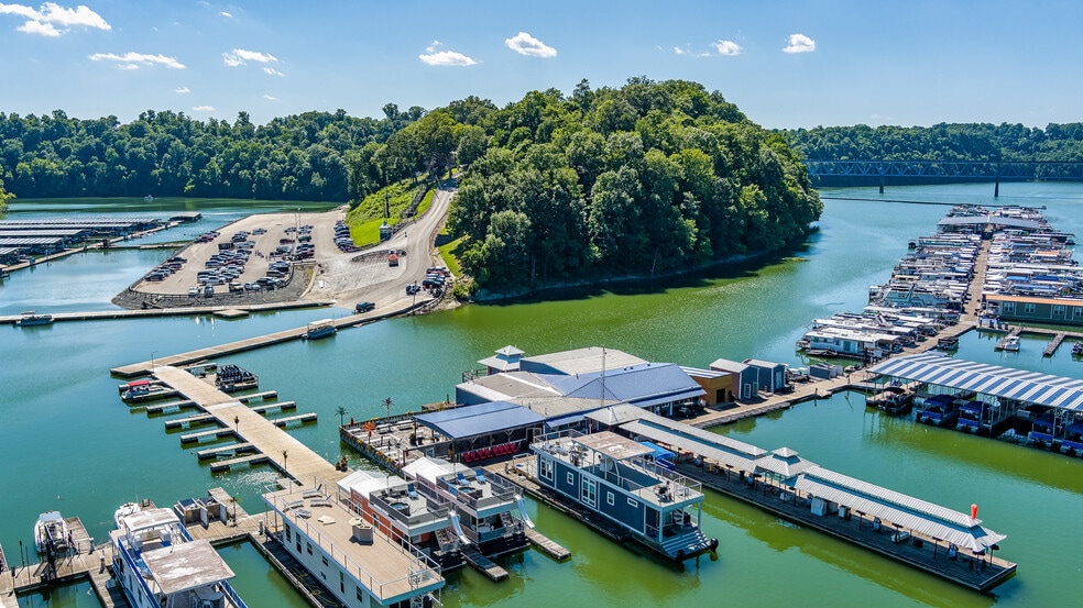 More Photos Of 451 Lees Ford Dock Rd, Nancy Hotel For Sale