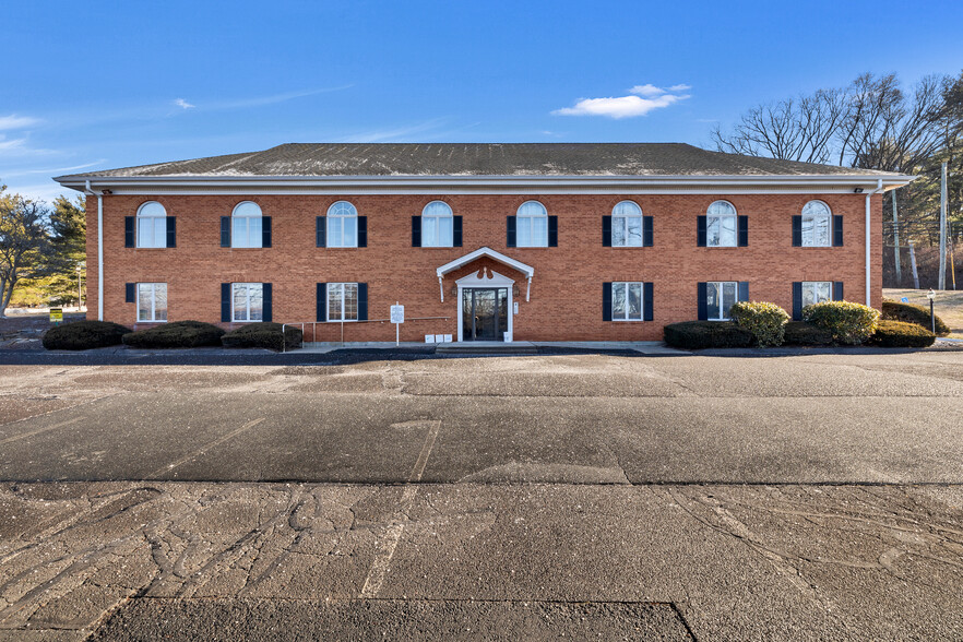 Primary Photo Of 1050 Sullivan Ave, South Windsor Medical For Sale