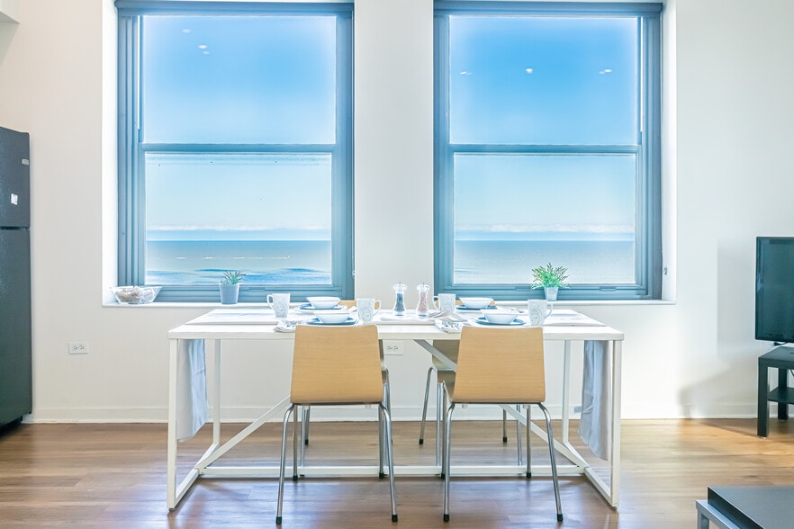 More Photos Of 59 E Van Buren St, Chicago Apartments For Lease