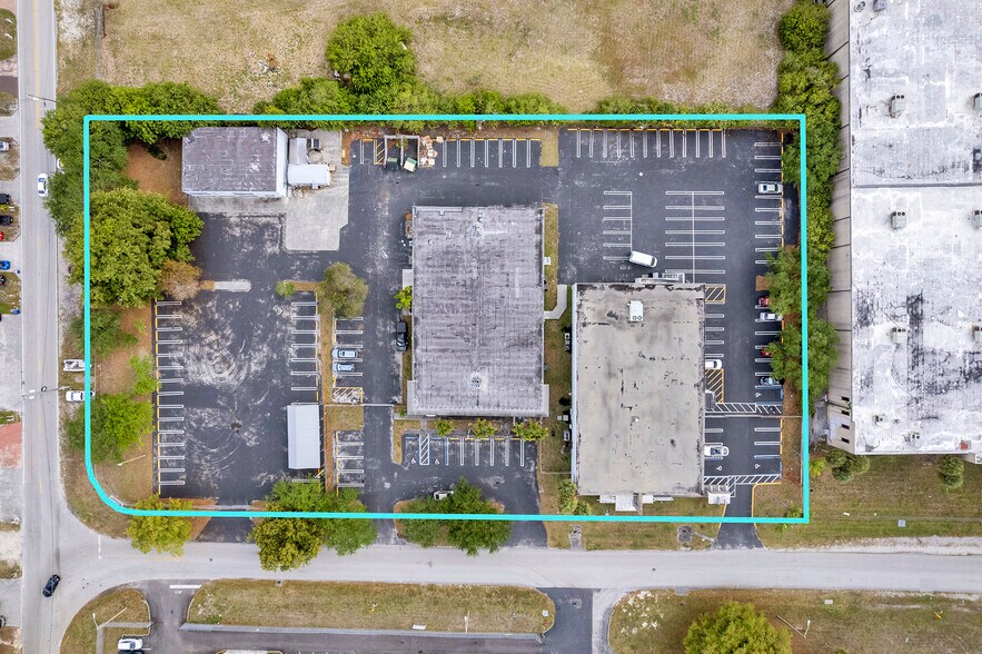 More Photos Of 4790 NW 157th St, Miami Gardens Unknown For Lease
