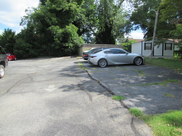 More Photos Of 108 Cedar St, Carrollton Office Residential For Sale